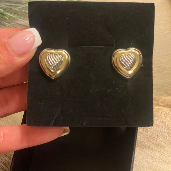 Yurman Earrings - Picture 3 of 5